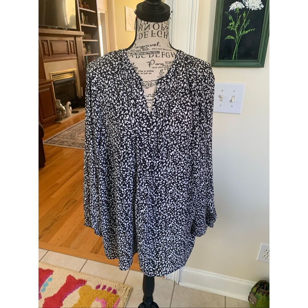 Elie Tahari Night Floral Blouse